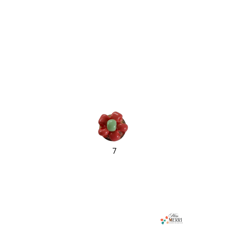 Blooming Daisy Pendant Necklace
