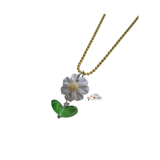 Daisy Bloom Necklace