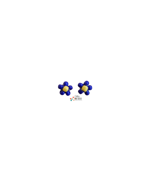 Royal Bloom Daisy Studs