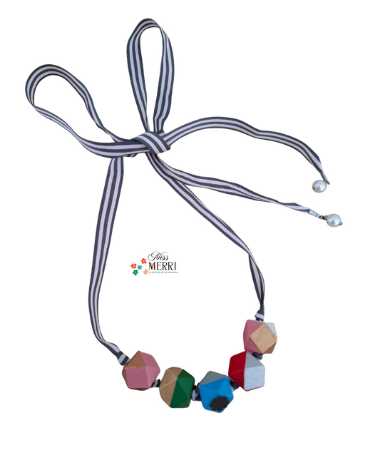 Summer Fling Geometry Necklace